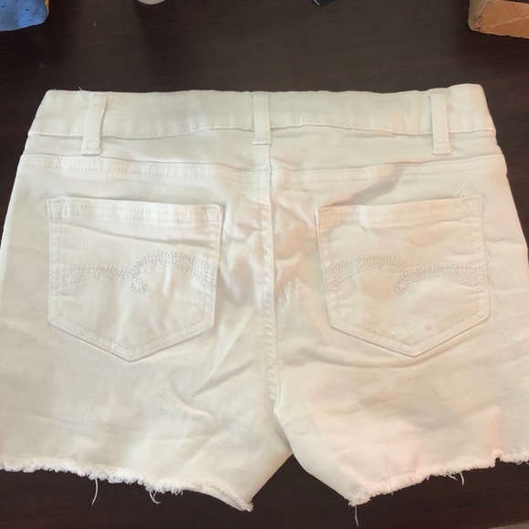 Girls Justice white jean stretchy cut off shorts - Picture 2 of 2